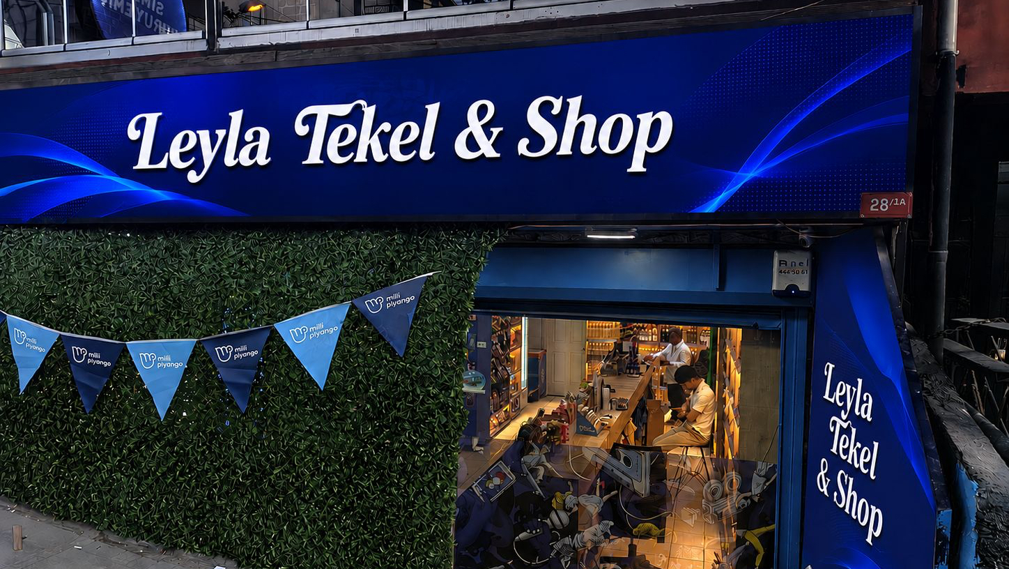 Petrol Yolu Caddesi üzerindeki Leyla Tekel tabelası ve mağaza girişi
